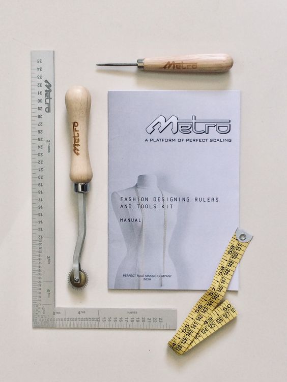 Read more about the article 6 Essential Dressmaker’s Rulers and Tools for Pattern Making
